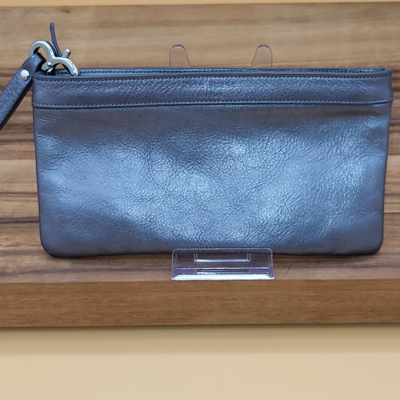 Kate Spade Metallic Gray Leather Wristlet with Detachable Strap - Picture 1 of 6